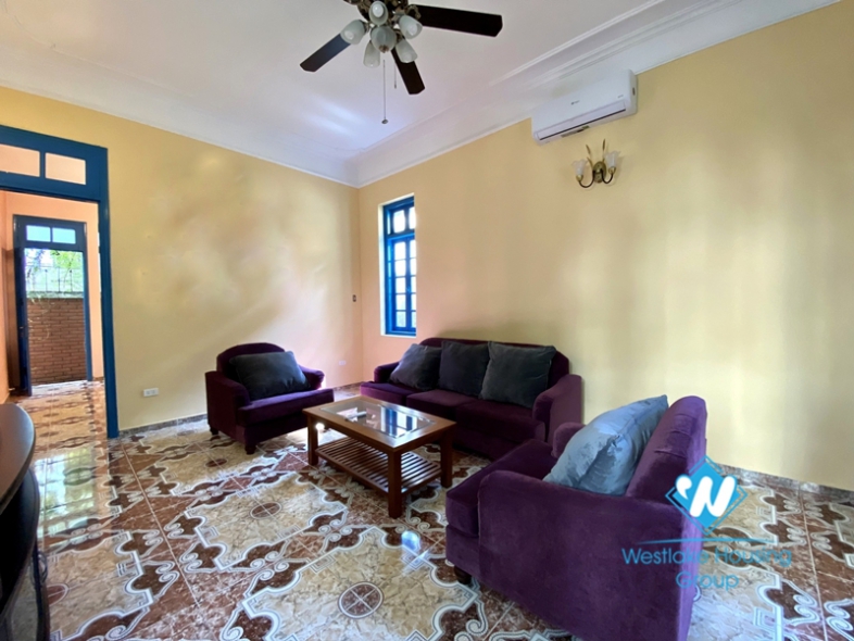 Green 3 beds house with front-yard for rent in Tu Hoa area, Tay Ho