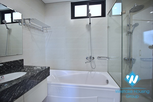 A newly 2 bedroom apartment for rent in Trinh cong son, Tay ho, Hanoi