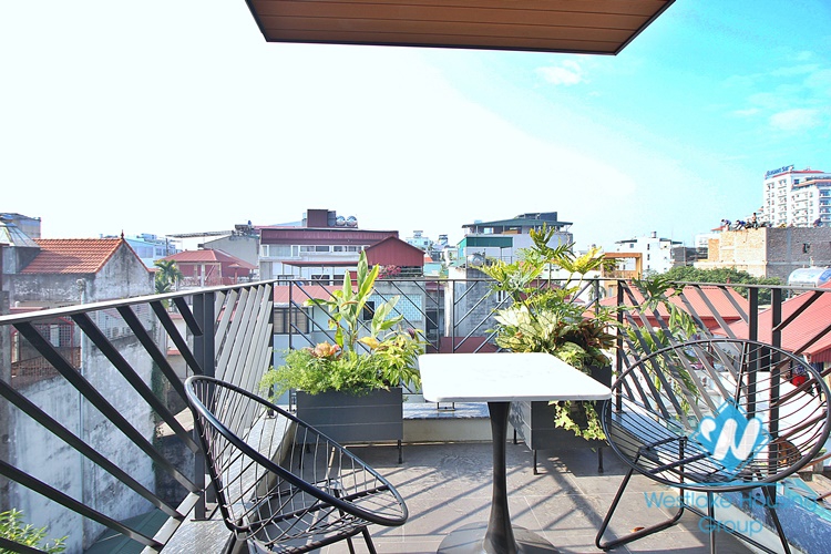 Bright 1 bedroom apartment for rent on Xuan Dieu street, Tay Ho, Ha Noi