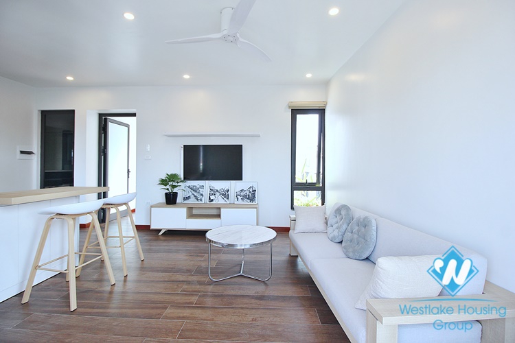 Bright 1 bedroom apartment for rent on Xuan Dieu street, Tay Ho, Ha Noi