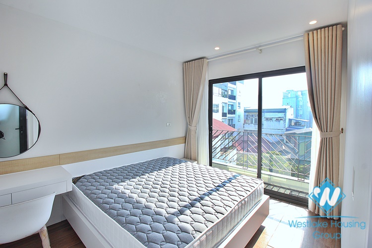 Bright 1 bedroom apartment for rent on Xuan Dieu street, Tay Ho, Ha Noi