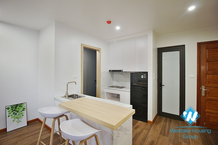 A modern 1 bedroom apartment for rent in Xuan Dieu, Tay Ho, Hanoi