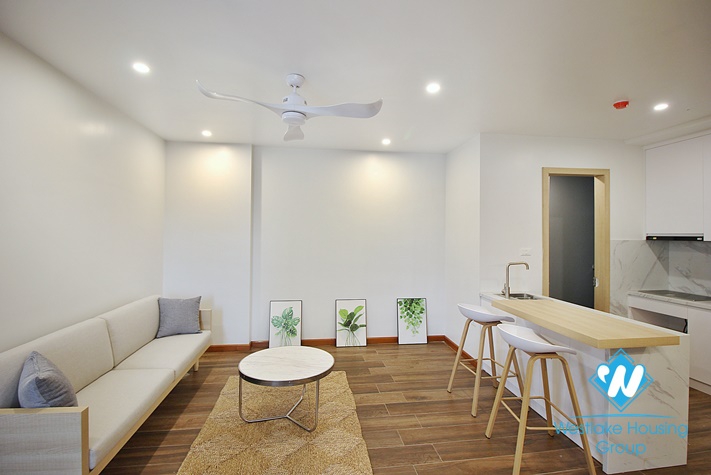 A modern 1 bedroom apartment for rent in Xuan Dieu, Tay Ho, Hanoi