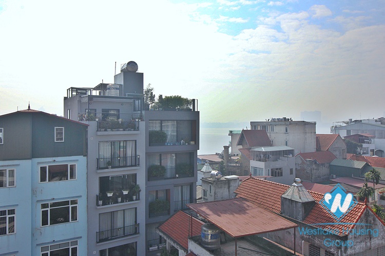 A bright one bedroom apartment for rent in Xuan Dieu street, Tay Ho