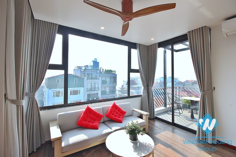 A bright one bedroom apartment for rent in Xuan Dieu street, Tay Ho