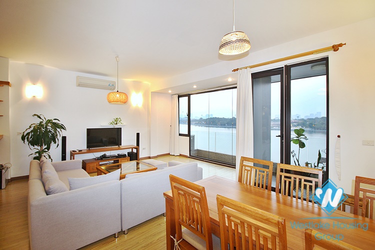 Lake view 2 beds apartment for rent in Tu Hoa street, Tay Ho