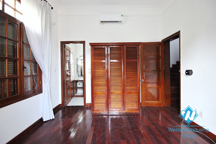 Quiet and beautiful house for rent in Tay ho District.