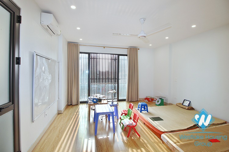 A new 6 beds house for rent in Au Co street, Tay Ho
