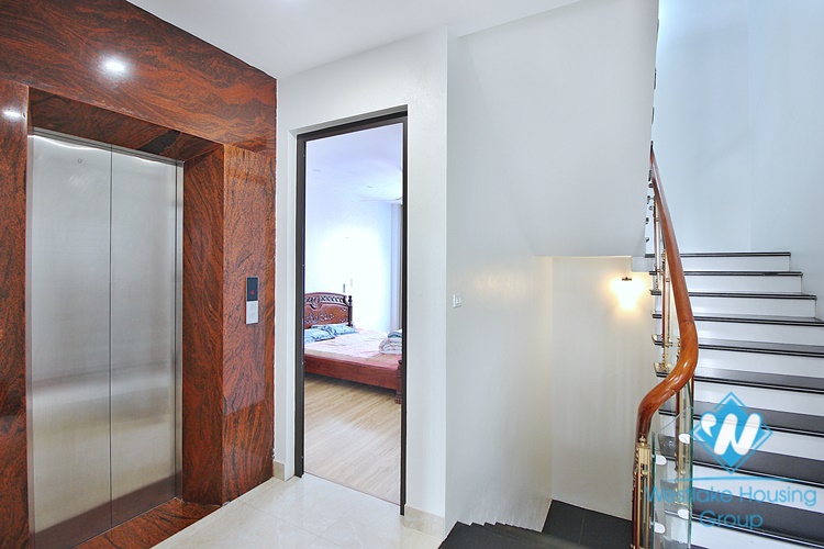 A new 6 beds house for rent in Au Co street, Tay Ho