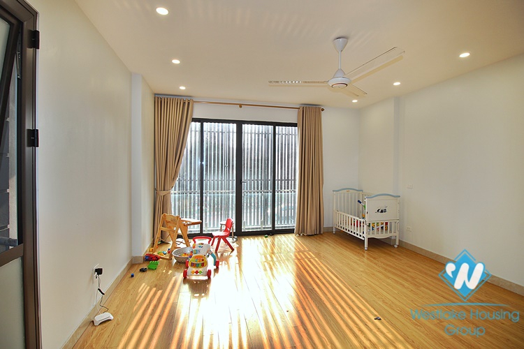 A new 6 beds house for rent in Au Co street, Tay Ho
