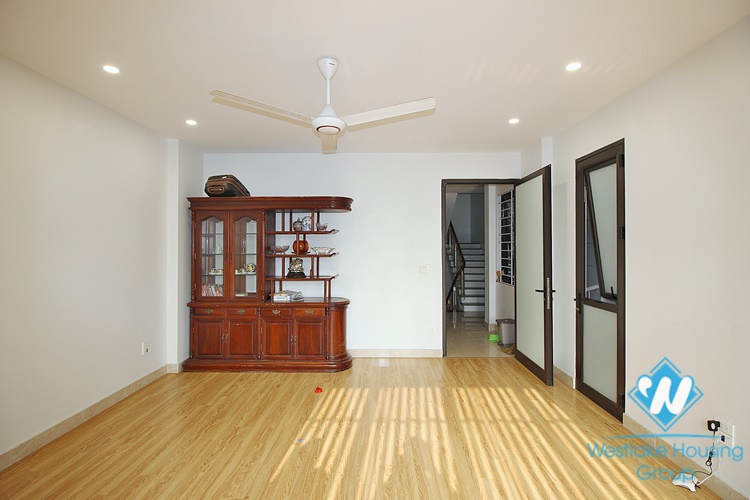 A new 6 beds house for rent in Au Co street, Tay Ho