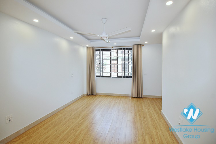 A new 6 beds house for rent in Au Co street, Tay Ho