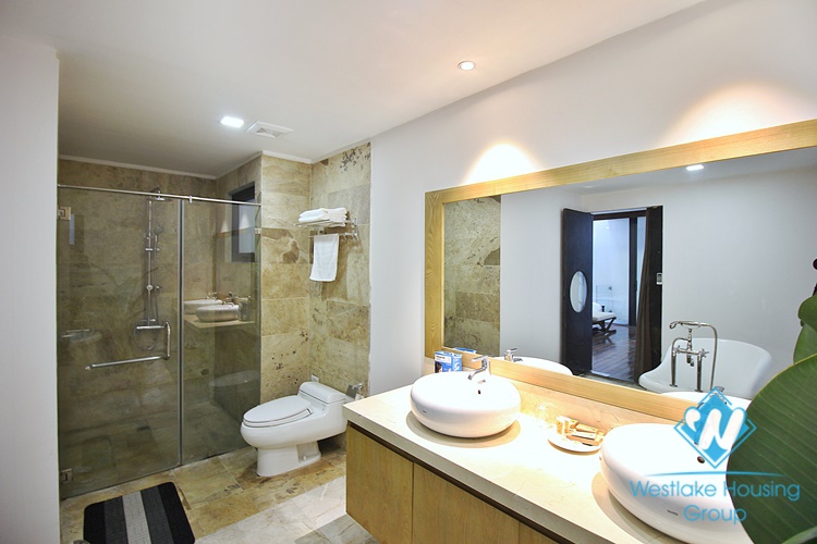 Spacious 4 beds apartment for rent in Dang Thai Mai area, Tay Ho