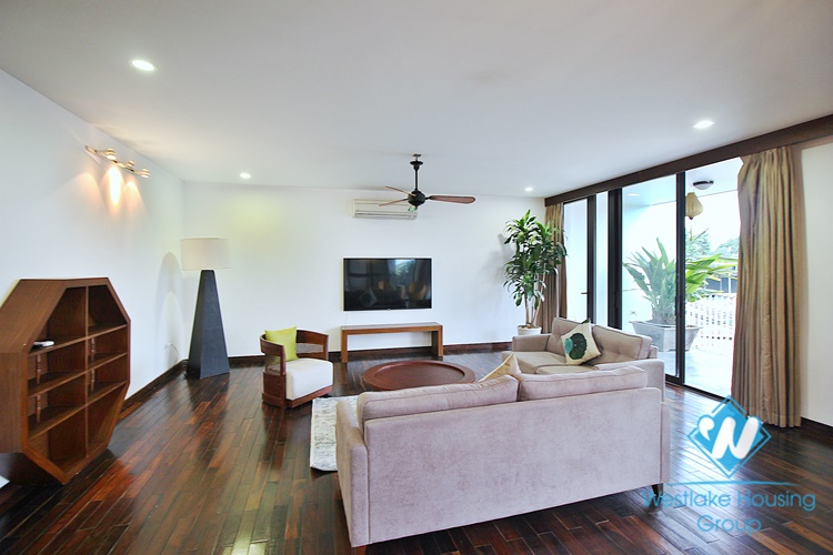 Spacious 4 beds apartment for rent in Dang Thai Mai area, Tay Ho