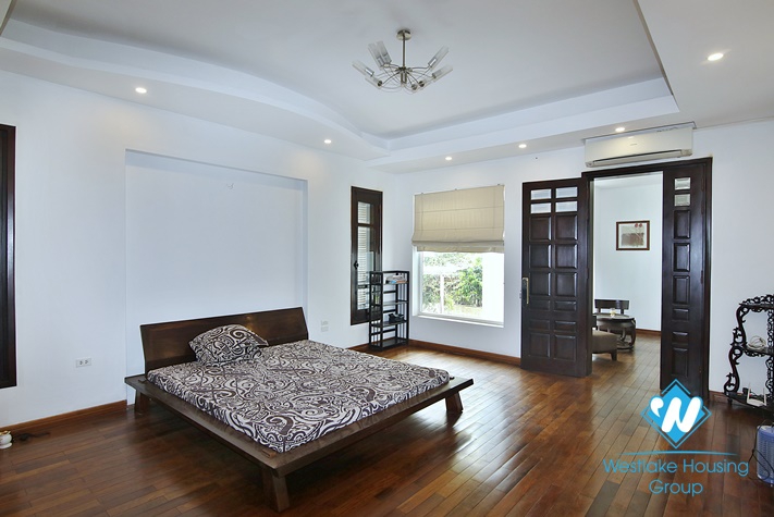 Modern and Elegant Lake view villa for rent in Tay Ho
