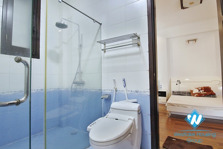 Modern and Elegant Lake view villa for rent in Tay Ho