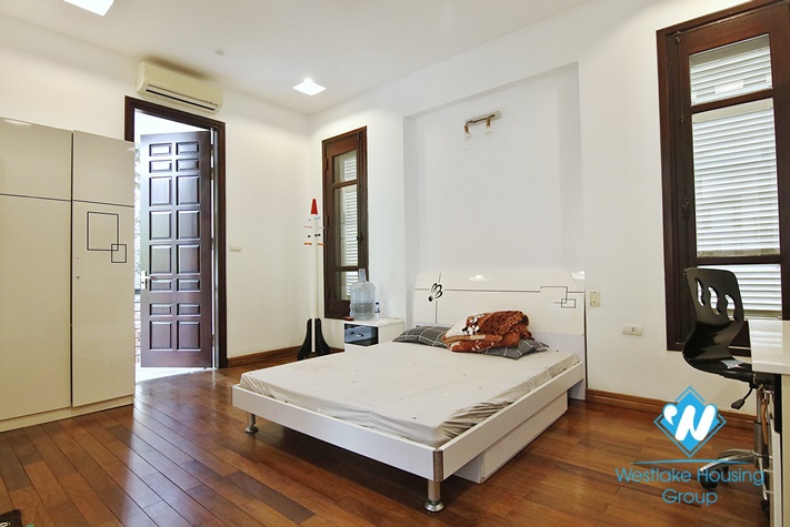 Modern and Elegant Lake view villa for rent in Tay Ho