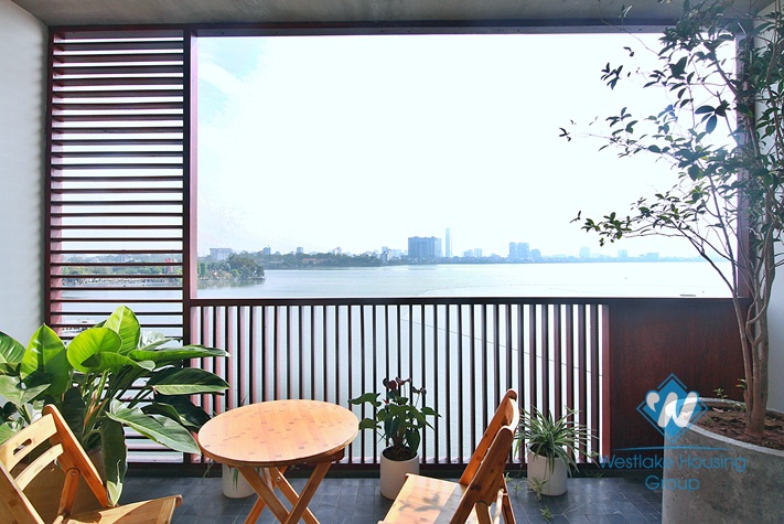 Stunning lake view apartment with 2 bedrooms for rent inTay Ho District