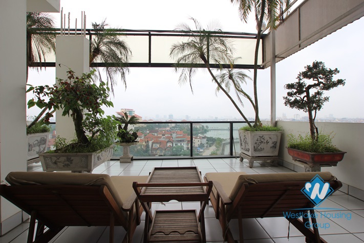 Beautiful and high quality apartment with two bedrooms for rent in Tay Ho, Ha Noi
