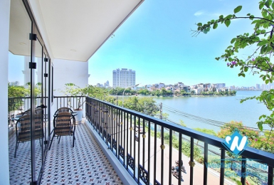A beautiful lake view 2 bedroom apartment for rent in Xuan dieu