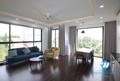 Modern spacious 2-bedroom apartment on Au Co