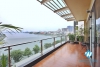 Good 3 bedroom apartment with lake view in Xuan dieu, Tay ho