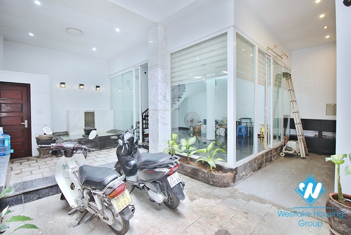 A nice 4 bedroom house for rent in Au co, Tay ho