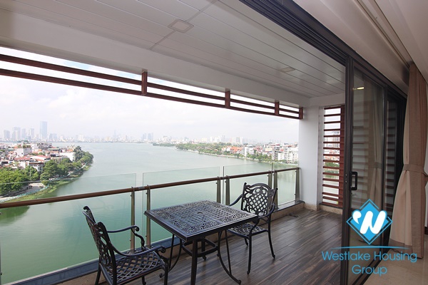 A spacious 3 bedroom apartment with lake view in Xuan dieu, Tay ho, Hanoi