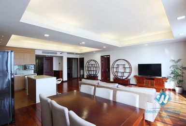 Lake view - 02 bedrooms apartment for rent in Xuan Dieu st