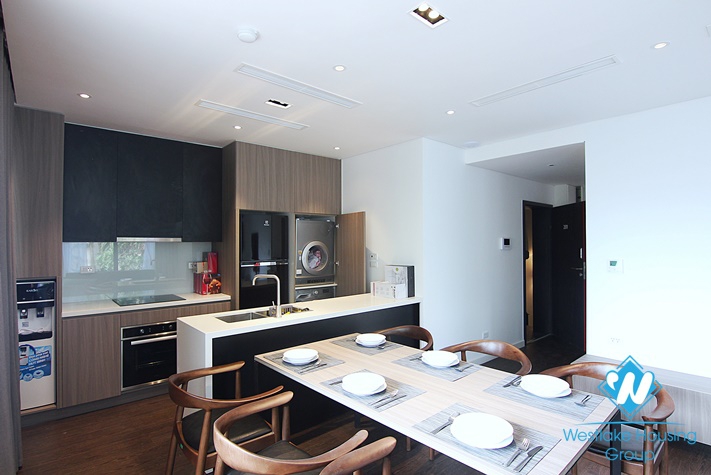 Modern designe 02 bedrooms for rent inTo Ngoc Van st, Tay Ho District