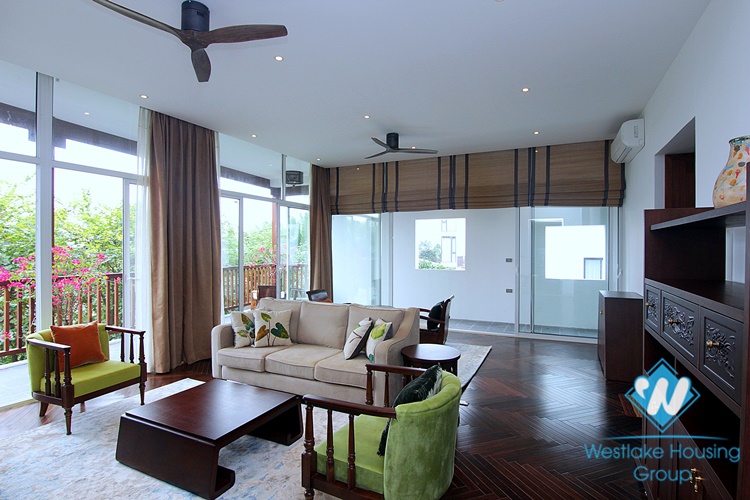 Luxurious 4 beds aparment for rent in Xom Chua, Dang Thai Mai area, Tay Ho