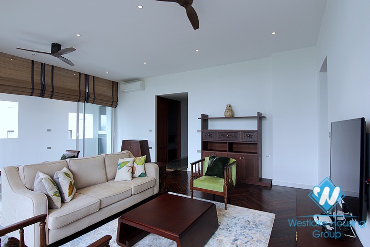 Luxurious 4 beds aparment for rent in Xom Chua, Dang Thai Mai area, Tay Ho