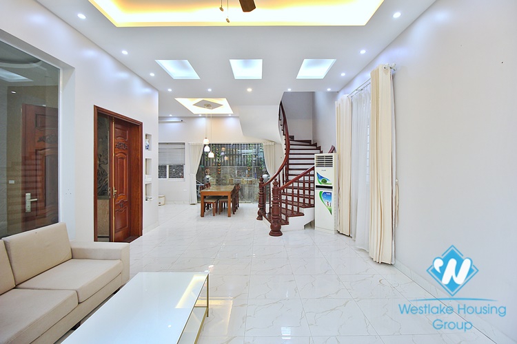 New house for rent in Au Co street, Tay Ho, Hanoi