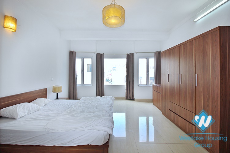 Spacious, bright and clean apartment for rent in building 271D Au Co, Tay Ho , Ha Noi