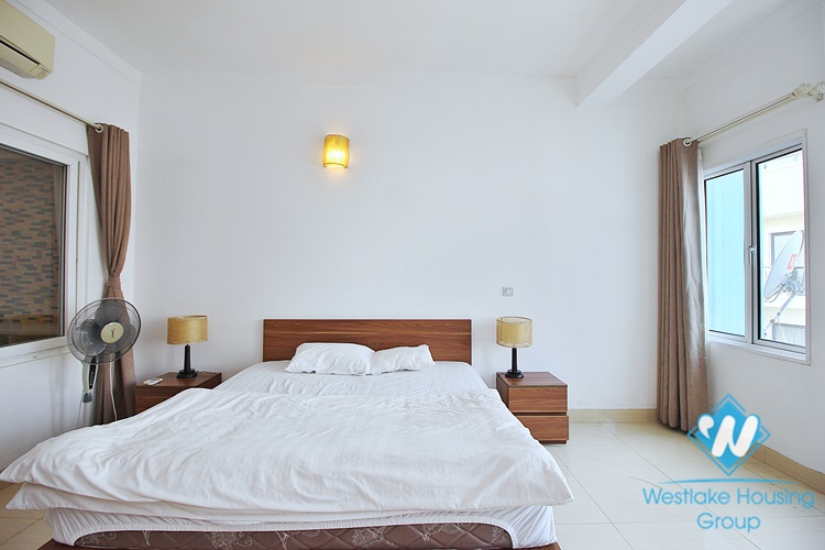 Spacious, bright and clean apartment for rent in building 271D Au Co, Tay Ho , Ha Noi