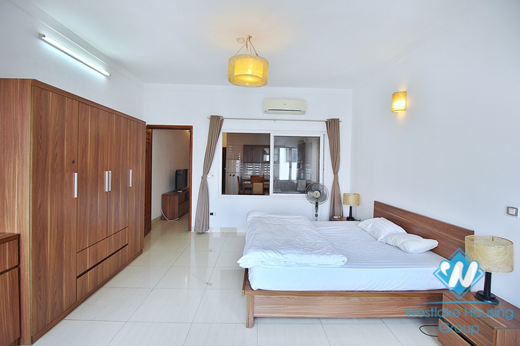 Spacious, bright and clean apartment for rent in building 271D Au Co, Tay Ho , Ha Noi