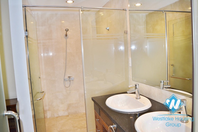 Beautiful and nice house for rent in Tay Ho area , Ha Noi.