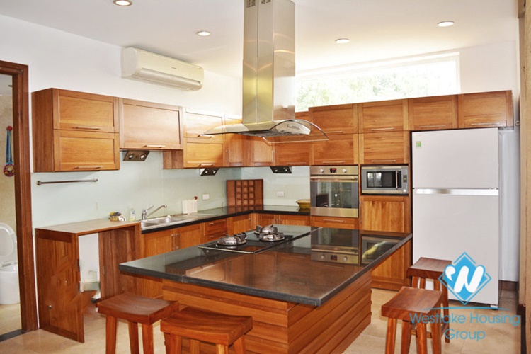 Beautiful and nice house for rent in Tay Ho area , Ha Noi.