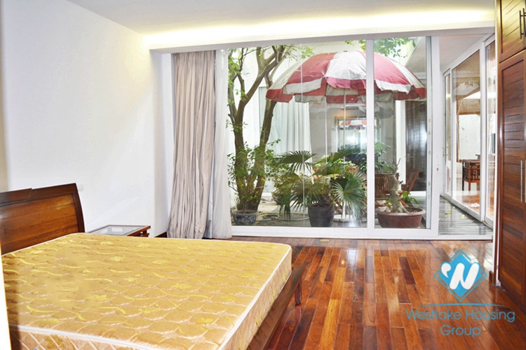 Beautiful and nice house for rent in Tay Ho area , Ha Noi.