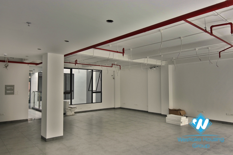 A Brand -new Large  office for lease in Yen Ninh st, Ba Dinh, Ha Noi