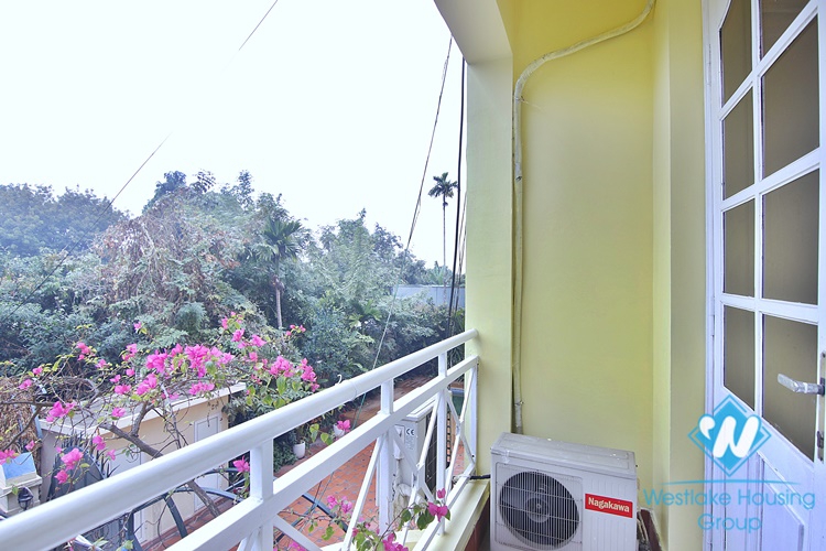 Unfurnished 4 beds house for rent in Tay Ho district, Ha Noi