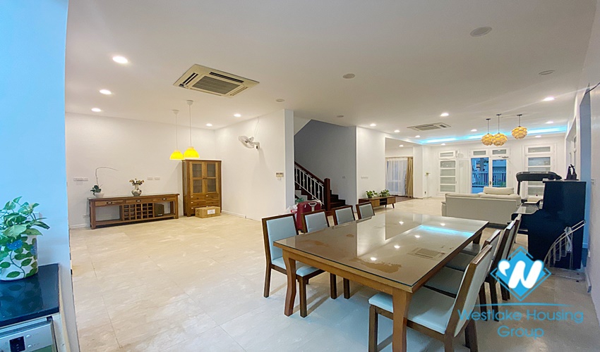 Nice house with 5 bedroom in T Block Ciputra for rent