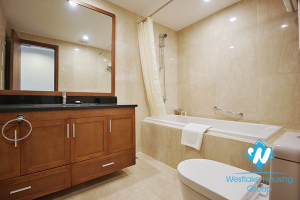 A beautiful service 4 bedroom apartment for rent in Dang thai mai, Tay ho, Ha noi 