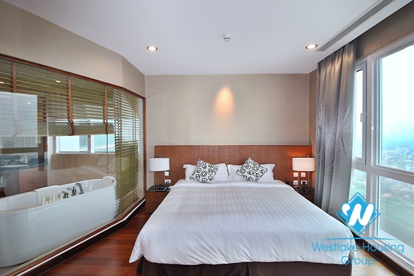A beautiful service 4 bedroom apartment for rent in Dang thai mai, Tay ho, Ha noi 