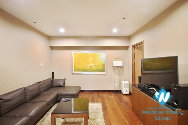 A beautiful service 4 bedroom apartment for rent in Dang thai mai, Tay ho, Ha noi 