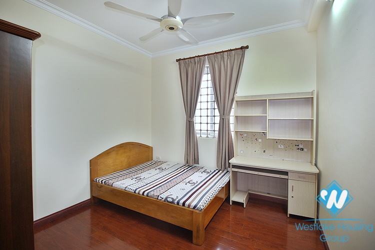 An affordable house for rent in Au Co street, Tay Ho