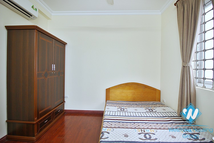 An affordable house for rent in Au Co street, Tay Ho