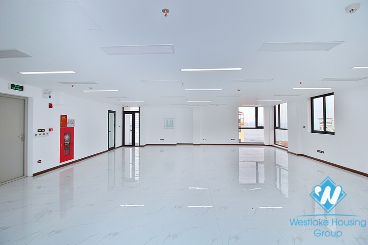 Brand new and spacious an office for rent in Tay Ho, Ha Noi