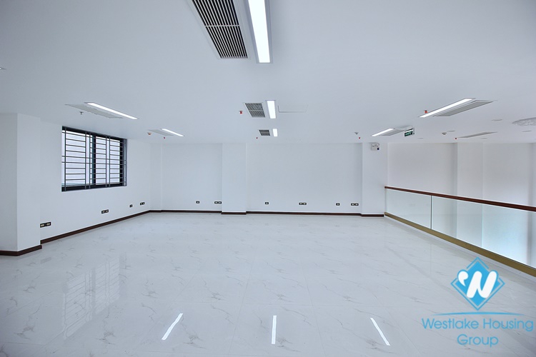 New an office in Tay Ho for rent