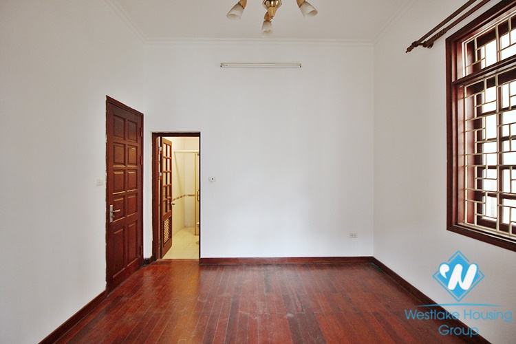 Huge garden house for rent in Lac Long Quan, Tay Ho